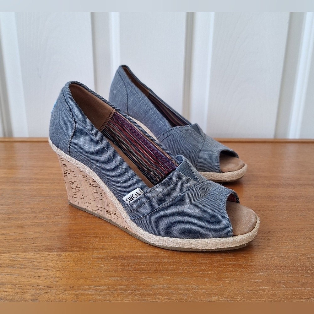 Toms Blue Denim Wedge Sandals Stella Classic Canvas Peep Toe NEW Womens 5.5